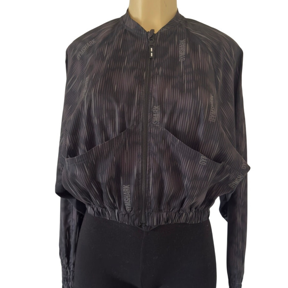 Gymshark Jackets & Blazers - Gymshark Cropped Zip Jacket Women’s Size S Black Mesh Panels Logo Activewear